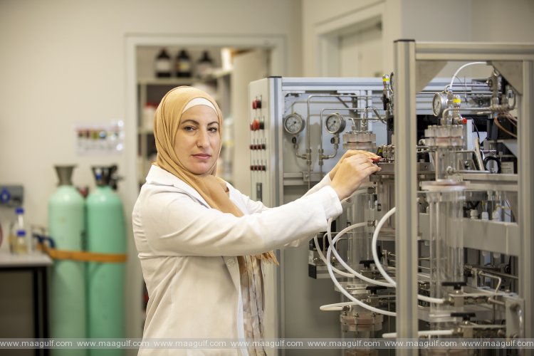 The first female student obtains a dual doctorate at the UAE University